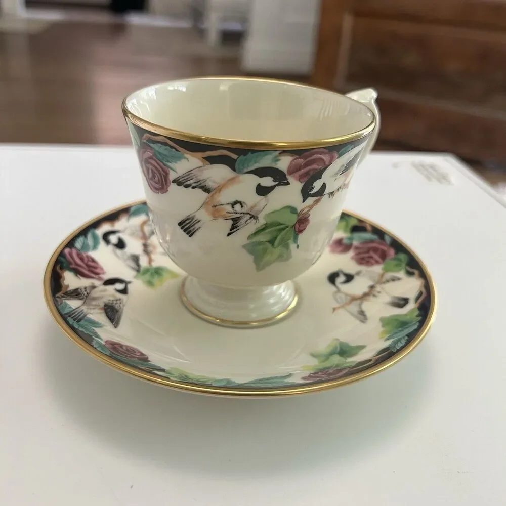 Vintage Lenox Birds of America collection 1993 Chickadee tea cup and saucer